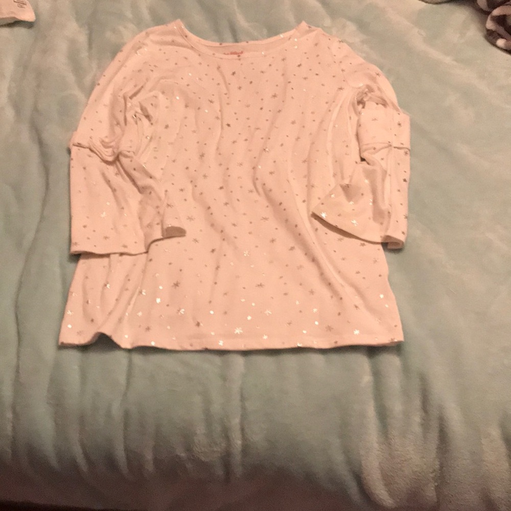 White with star shirt